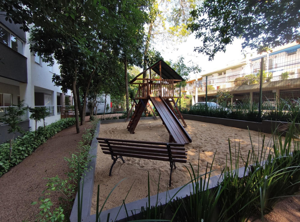Apartamento para venda no bairro Santo Antônio em Porto Alegre