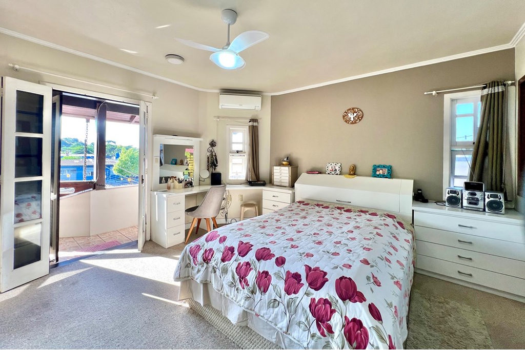 Casa para venda no bairro Harmonia em Canoas