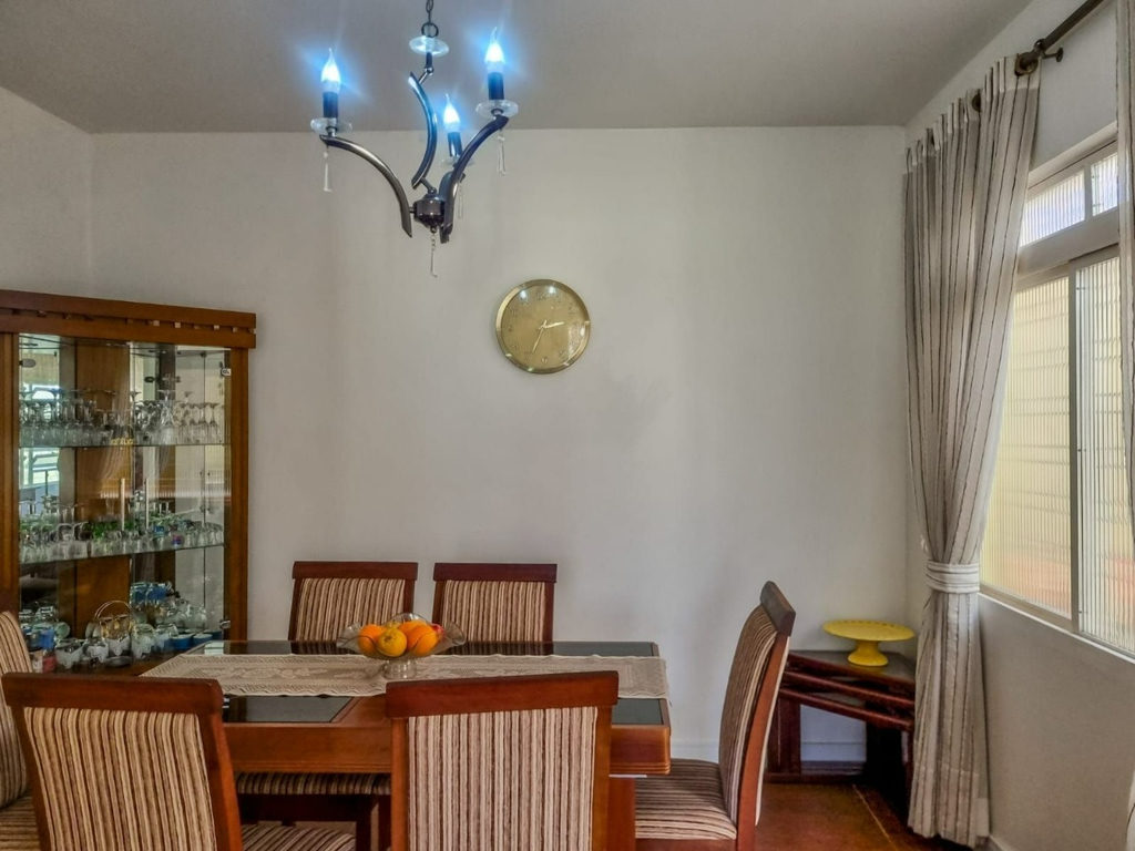 Casa para venda no bairro Teresópolis em Porto Alegre