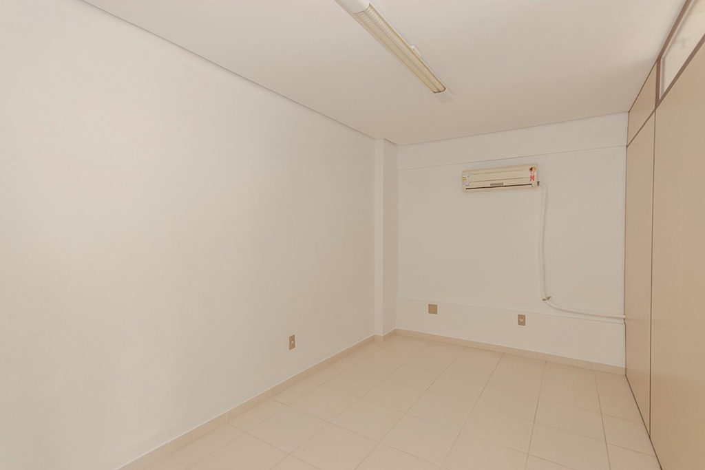 Sala para venda no bairro Floresta em Porto Alegre