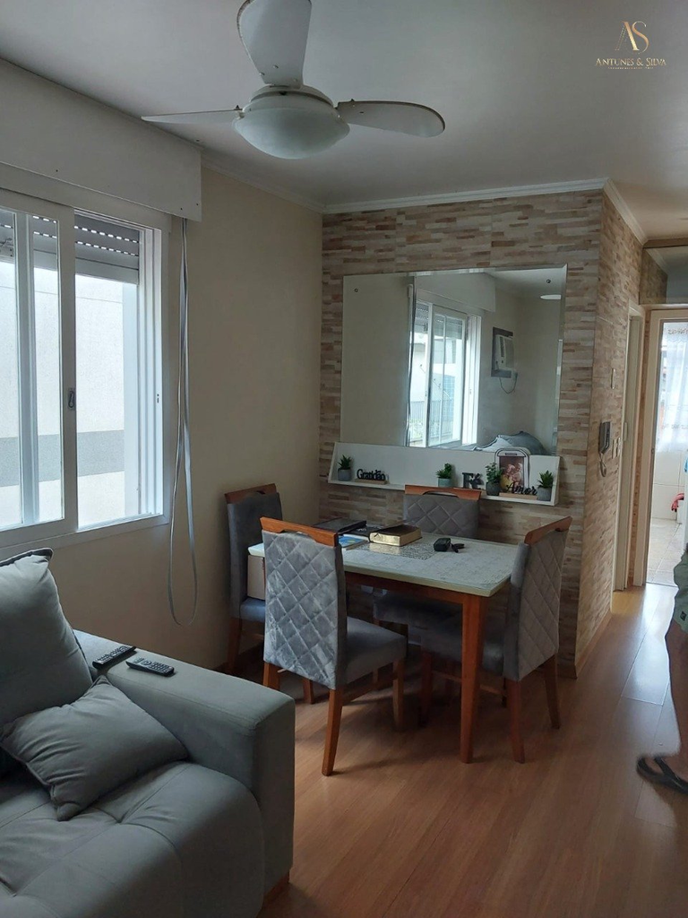 Apartamento para venda no bairro Vila Ipiranga em Porto Alegre