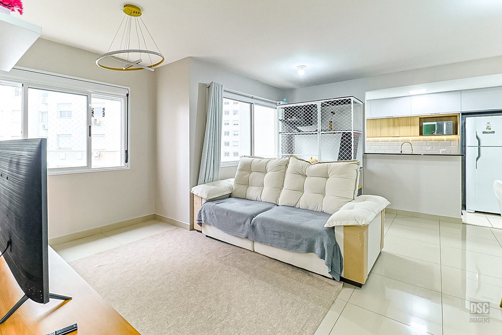Apartamento para venda no bairro Vila Ipiranga em Porto Alegre