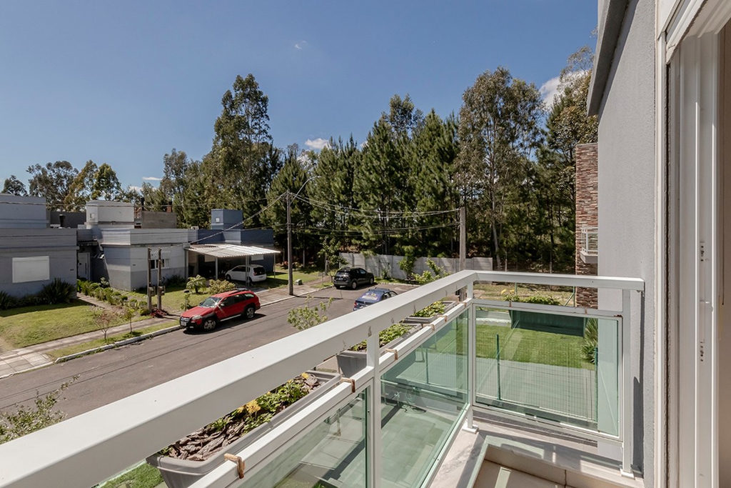 Casa em Condomínio para venda no bairro Lomba do Pinheiro em Porto Alegre