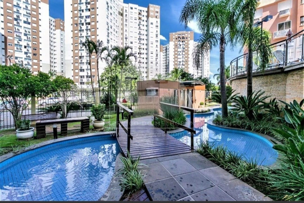 Apartamento para venda no bairro Vila Ipiranga em Porto Alegre