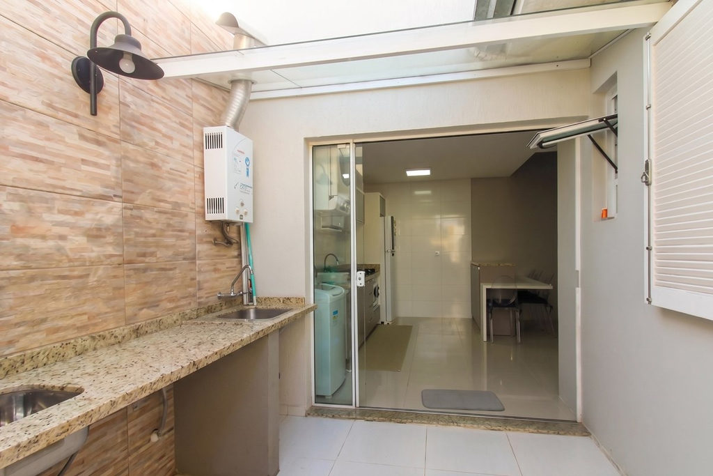 Casa em Condomínio para venda no bairro Rio Branco em Canoas