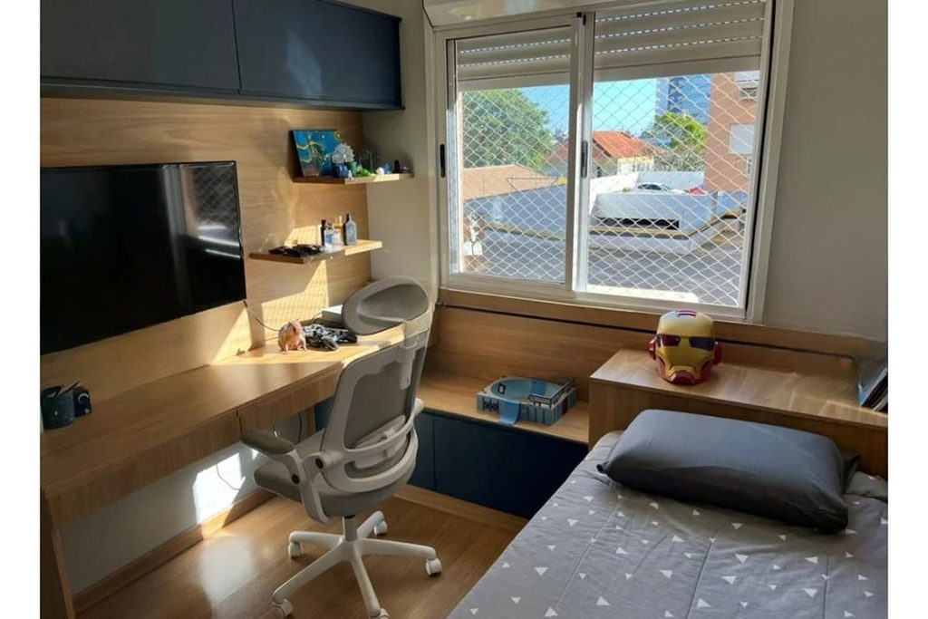 Apartamento para venda no bairro Vila Ipiranga em Porto Alegre