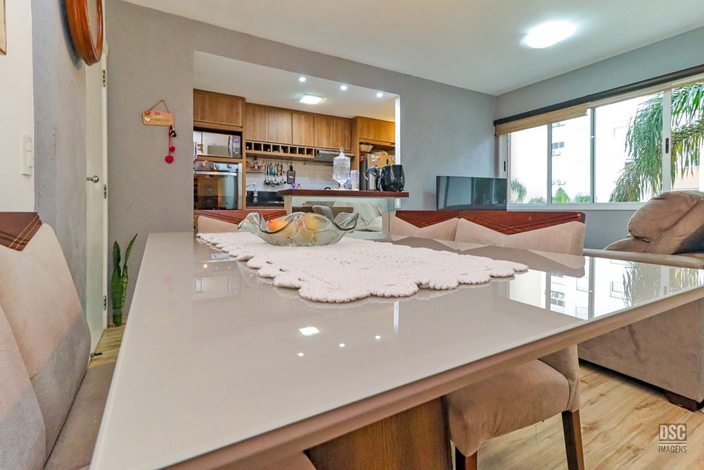 Apartamento para venda no bairro Vila Ipiranga em Porto Alegre