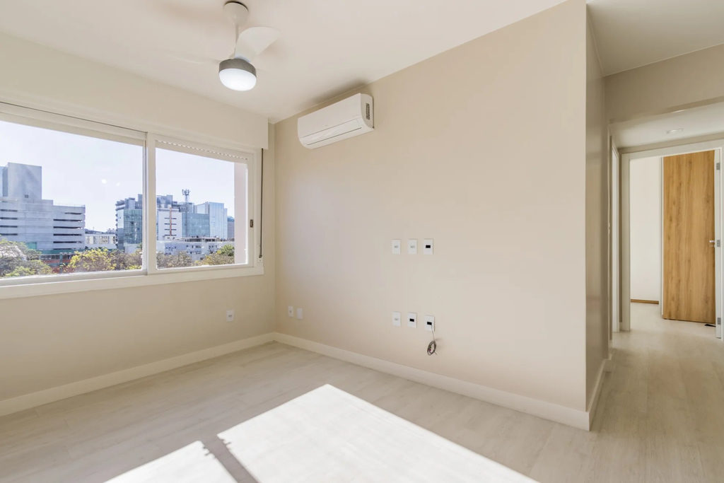 Apartamento para venda no bairro Menino Deus em Porto Alegre