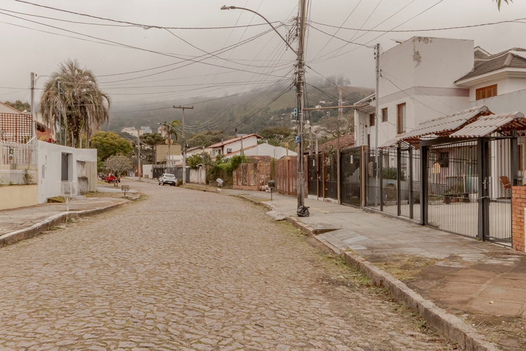 Casa para venda no bairro Teresópolis em Porto Alegre