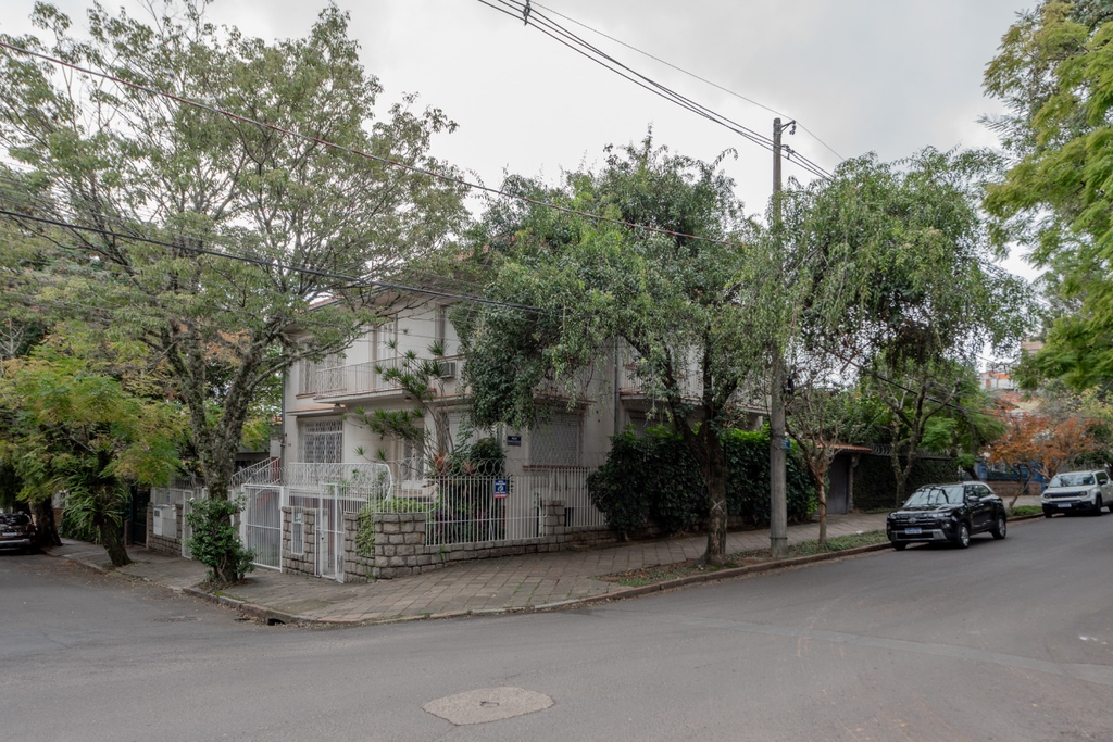 Casa para venda no bairro Moinhos de Vento em Porto Alegre