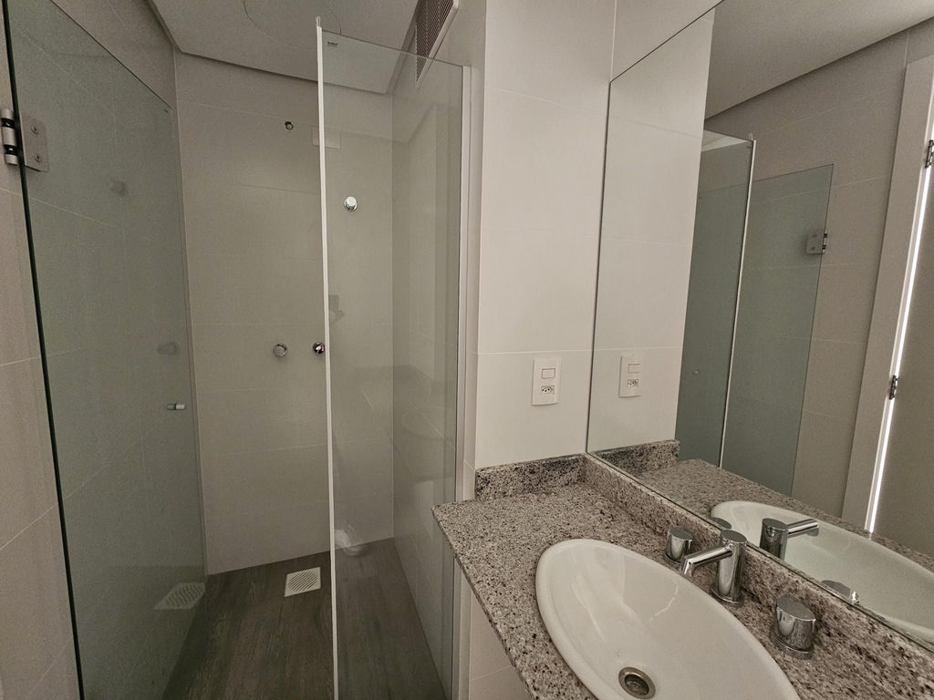 Apartamento para venda no bairro Santo Antônio em Porto Alegre