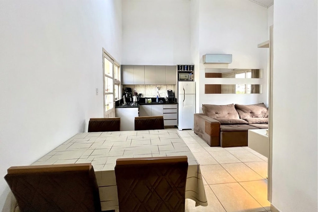 Casa em Condomínio para venda no bairro Olaria em Canoas