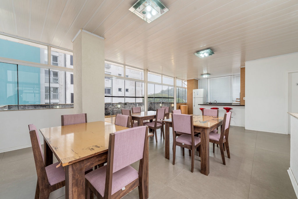Apartamento para venda no bairro Passo da Areia em Porto Alegre