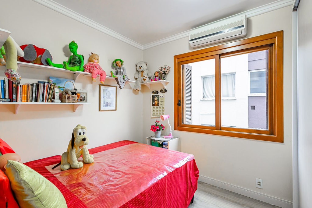 Apartamento para venda no bairro Santo Antônio em Porto Alegre
