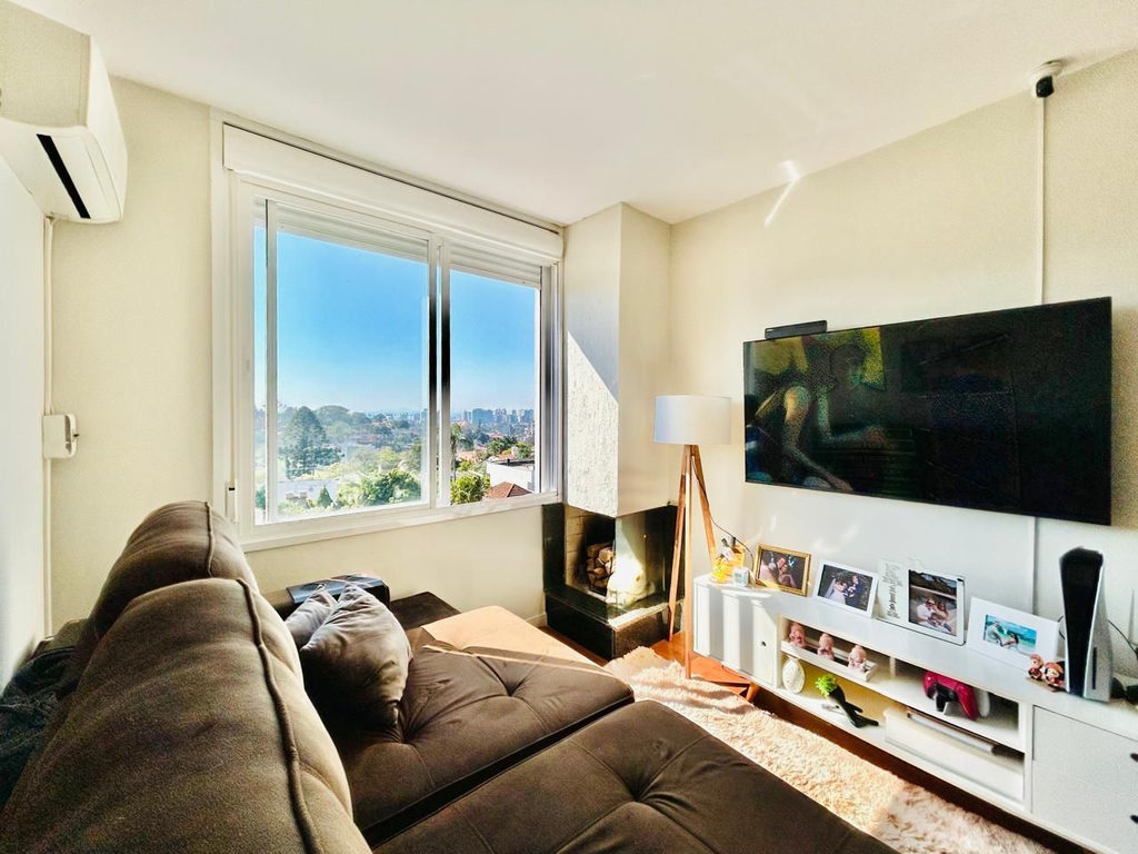 Apartamento para venda no bairro Três Figueiras em Porto Alegre