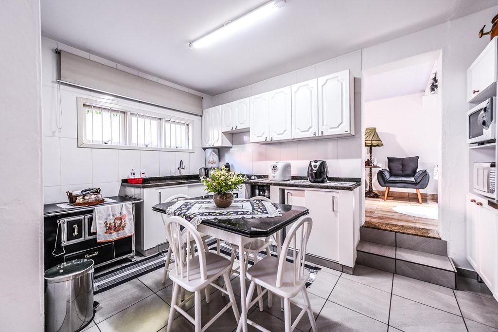 Casa para venda no bairro Menino Deus em Porto Alegre