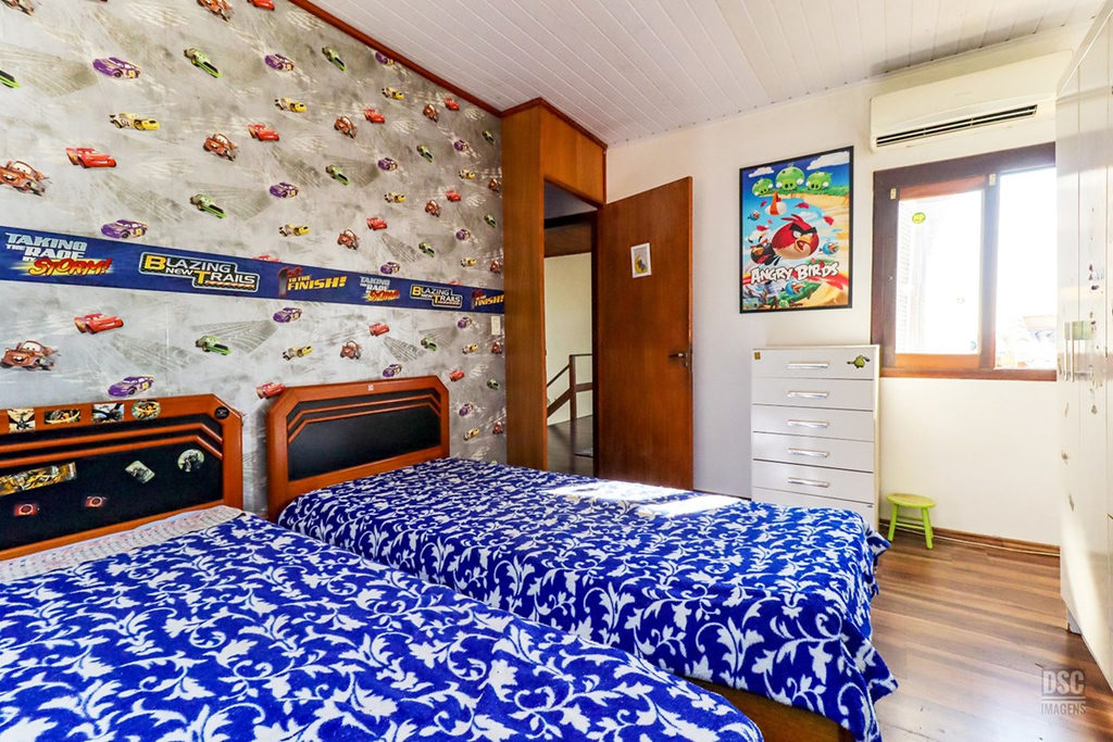 Casa para venda no bairro Santo Antônio em Porto Alegre