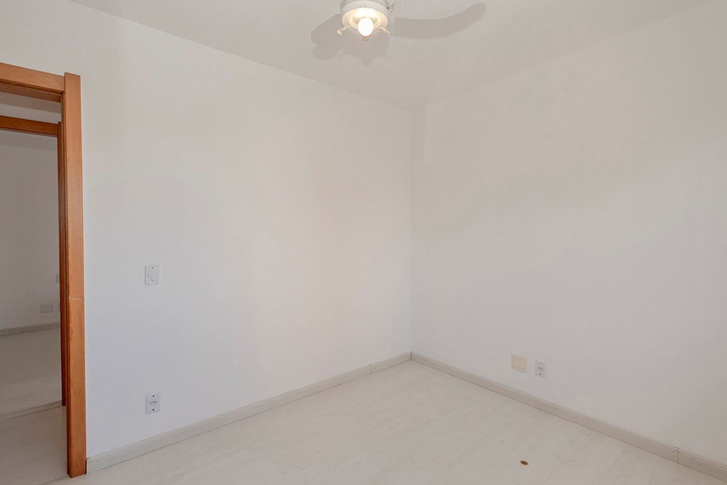 Apartamento para venda no bairro Santa Cecília em Porto Alegre