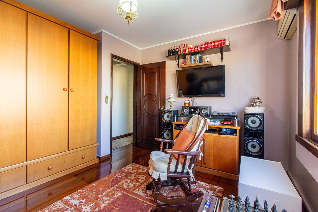 Apartamento para venda no bairro Jardim Lindóia em Porto Alegre