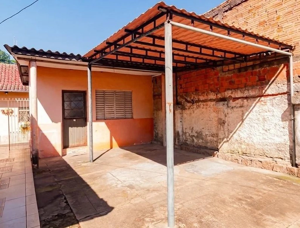 Casa para venda no bairro Jardim Itu Sabará em Porto Alegre