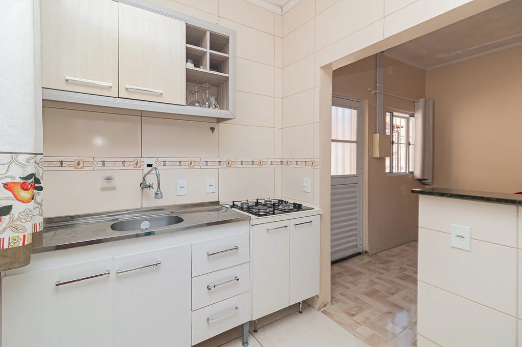 Casa para venda no bairro Jardim Itu Sabará em Porto Alegre