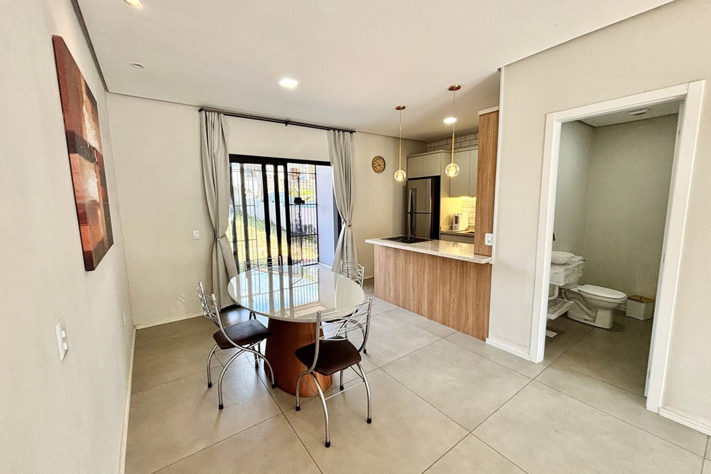 Casa para venda no bairro Califórnia em Nova Santa Rita