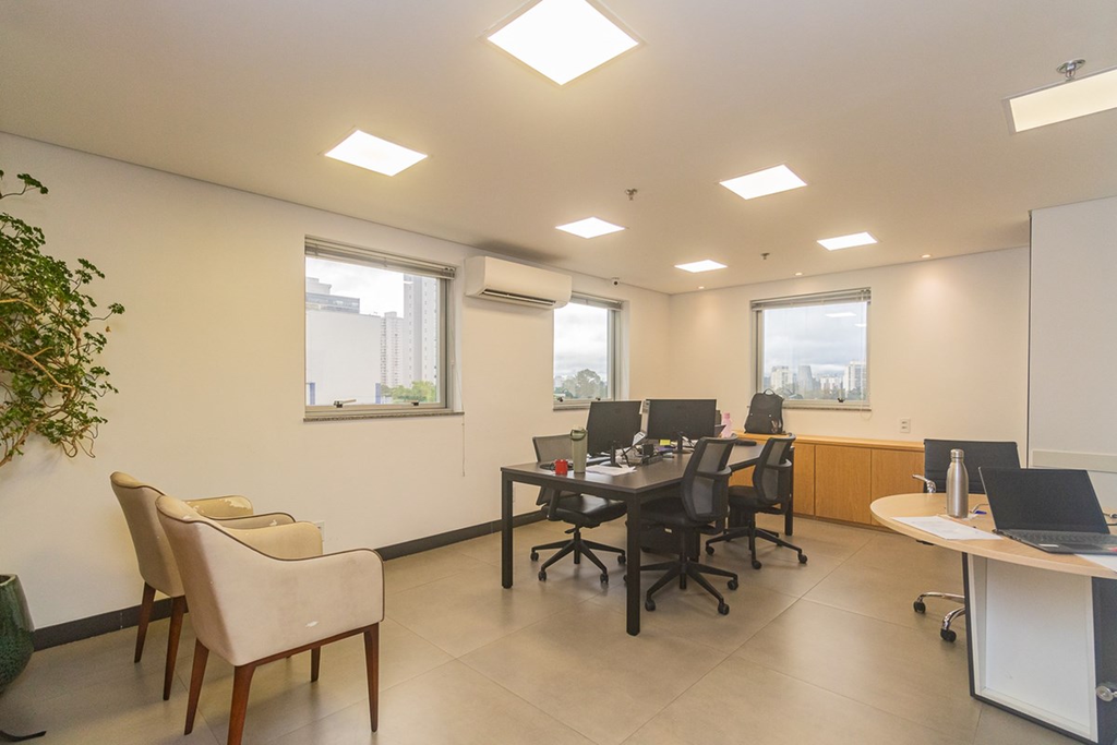 Sala Comercial de 204m² no bairro Alto da Boa Vista, em São Paulo | Eu Corretor