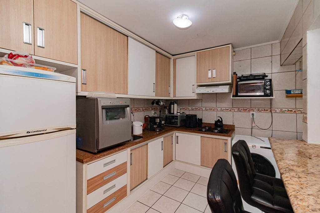 Apartamento para venda no bairro Passo da Areia em Porto Alegre