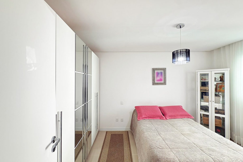 Apartamento para venda no bairro Menino Deus em Porto Alegre