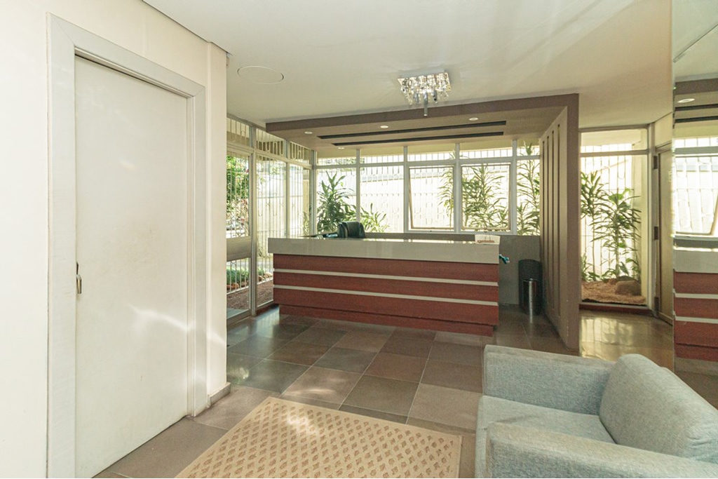 Sala para venda no bairro Petrópolis em Porto Alegre