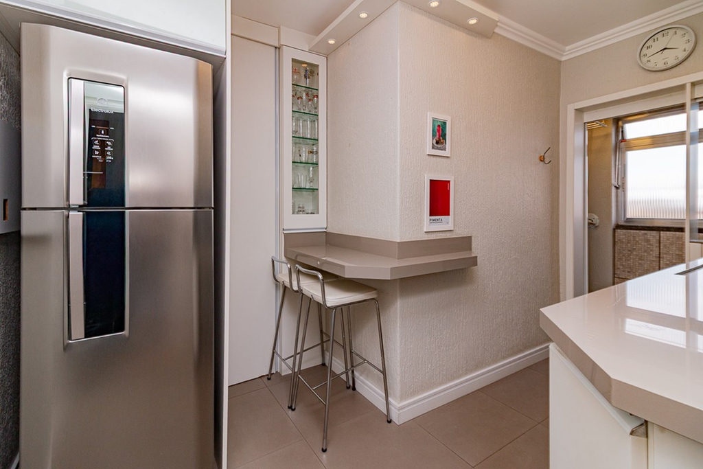 Apartamento para venda no bairro Vila Ipiranga em Porto Alegre
