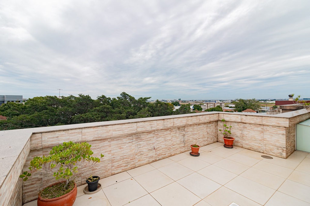 Cobertura Duplex para venda no bairro Jardim Lindóia em Porto Alegre
