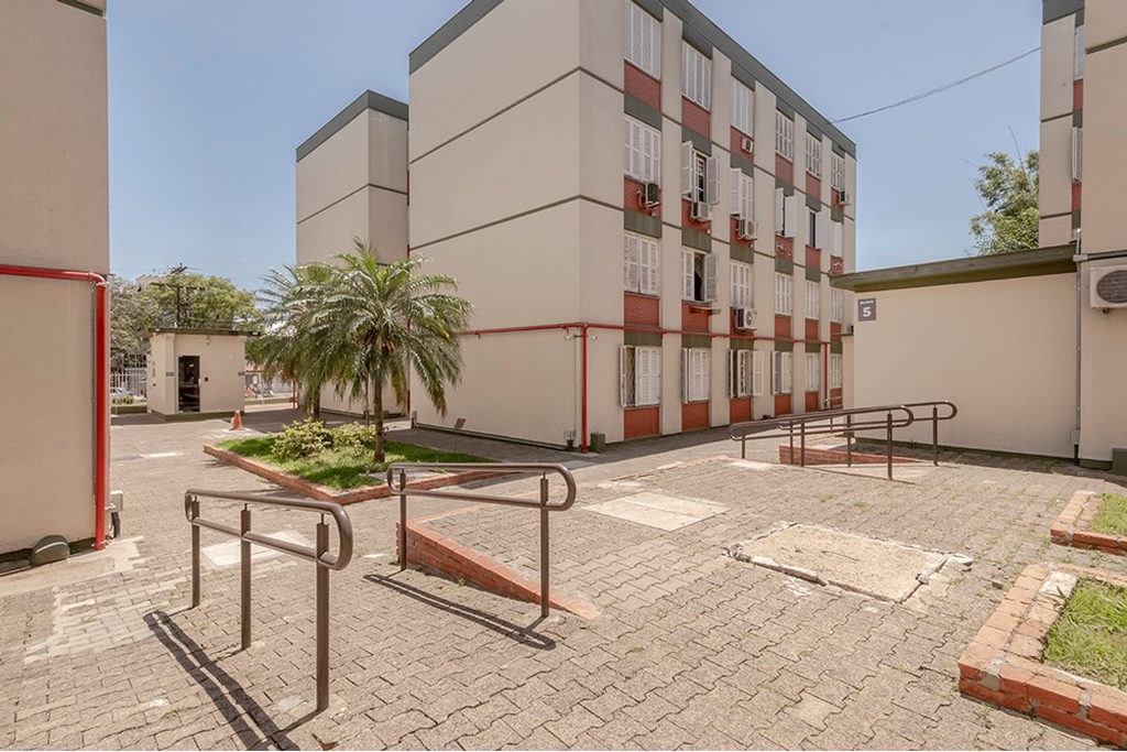 Apartamento para venda no bairro Medianeira em Porto Alegre