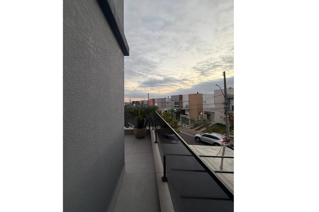 Casa em Condomínio para venda no bairro Lomba do Pinheiro em Porto Alegre