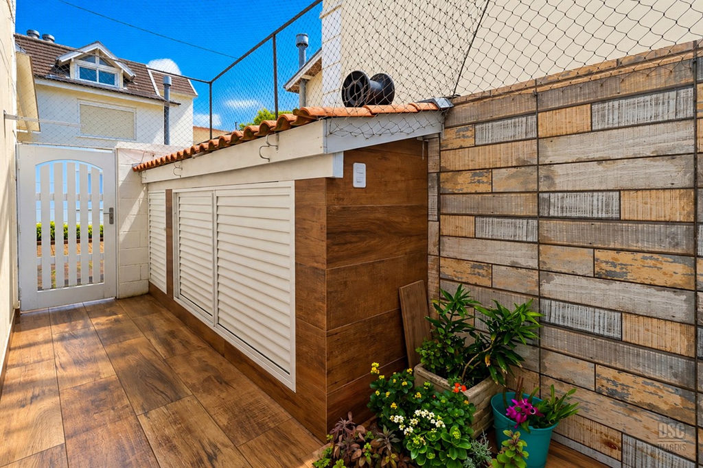 Casa para venda no bairro Jardim Itu em Porto Alegre