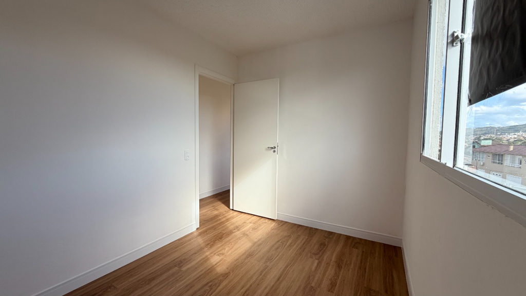 Apartamento para venda no bairro Rubem Berta em Porto Alegre