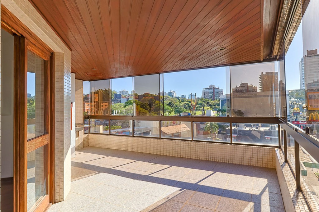 Cobertura Duplex para venda no bairro Petrópolis em Porto Alegre