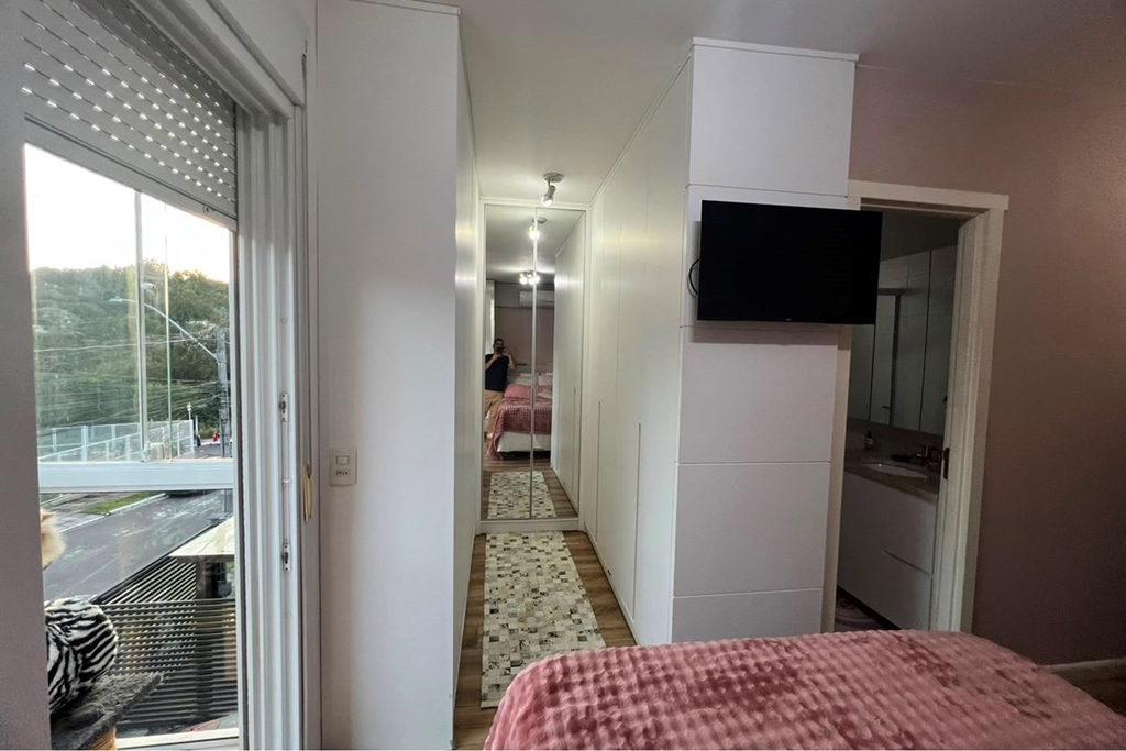 Casa em Condomínio para venda no bairro Lomba do Pinheiro em Porto Alegre