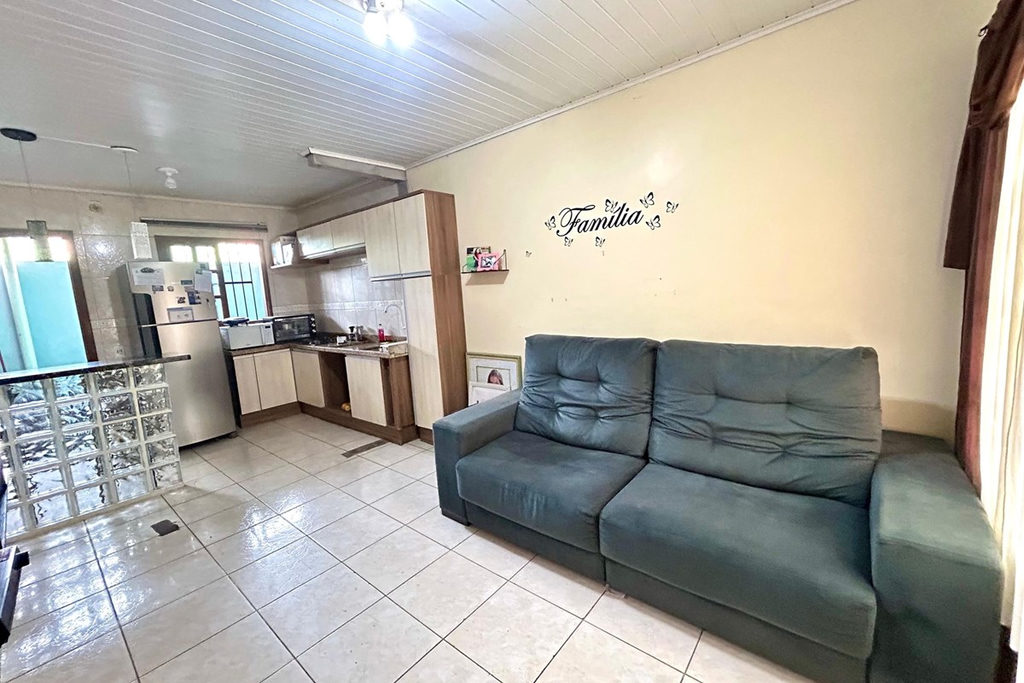Casa para venda no bairro Jardim Betânia em Cachoeirinha
