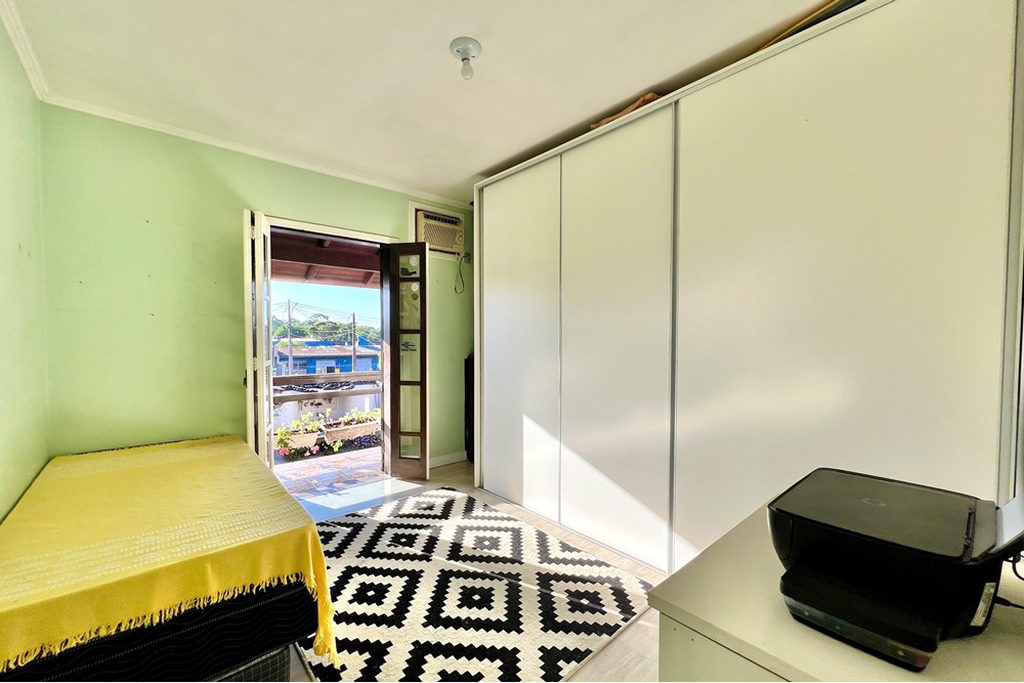 Casa para venda no bairro Harmonia em Canoas
