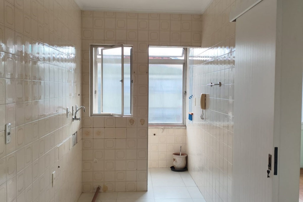 Apartamento para venda no bairro Vila Ipiranga em Porto Alegre