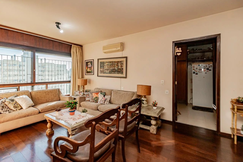 Apartamento para venda no bairro Rio Branco em Porto Alegre