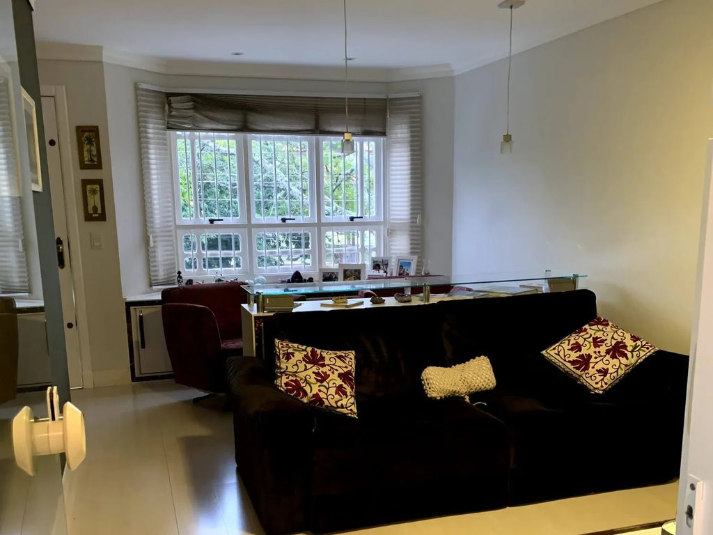 Casa para venda no bairro Jardim Itu em Porto Alegre