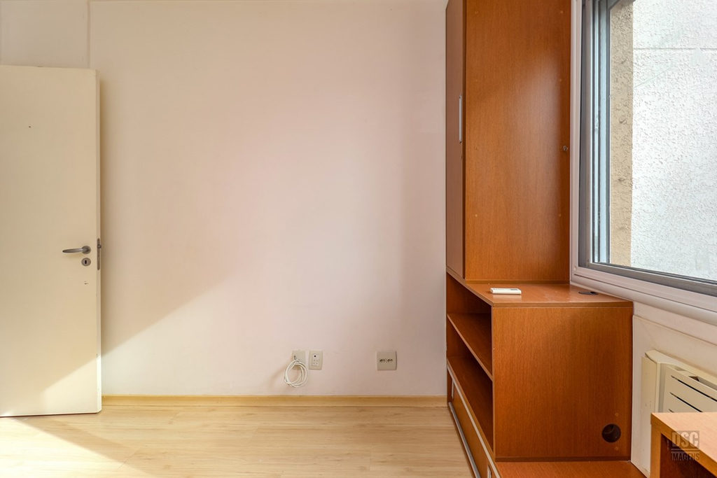 Apartamento para venda no bairro Passo da Areia em Porto Alegre