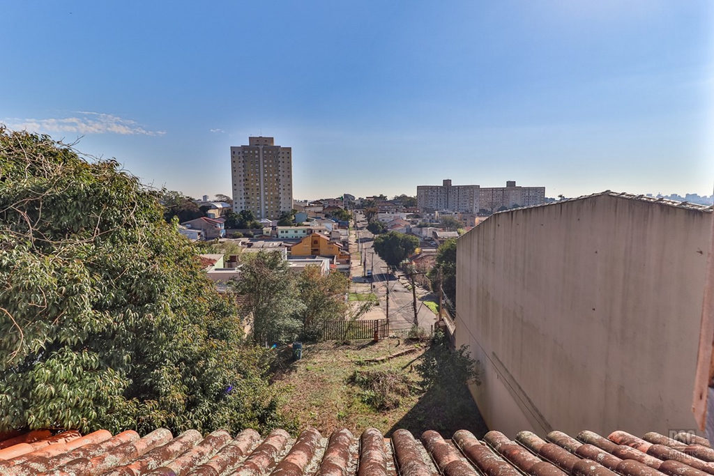Casa para venda no bairro Santo Antônio em Porto Alegre