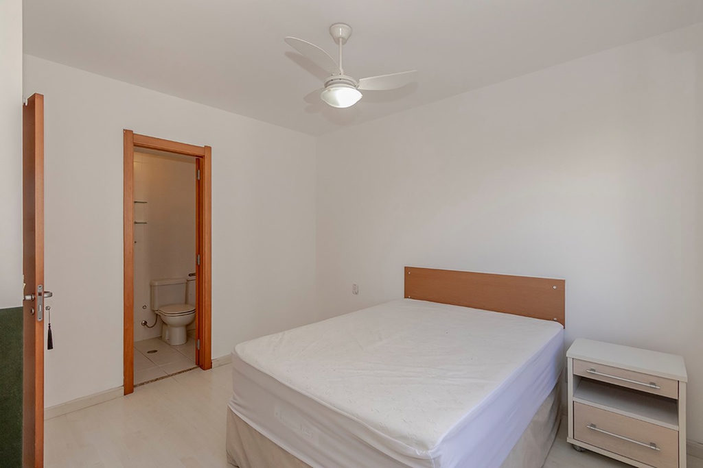 Apartamento para venda no bairro Santa Cecília em Porto Alegre
