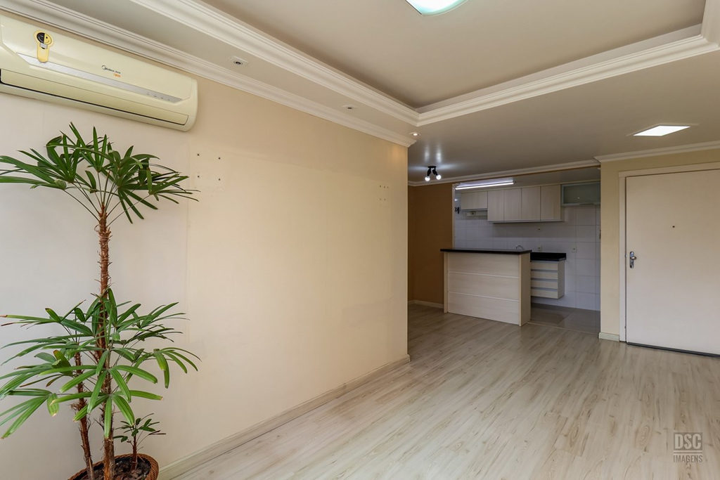 Apartamento para venda no bairro Vila Ipiranga em Porto Alegre