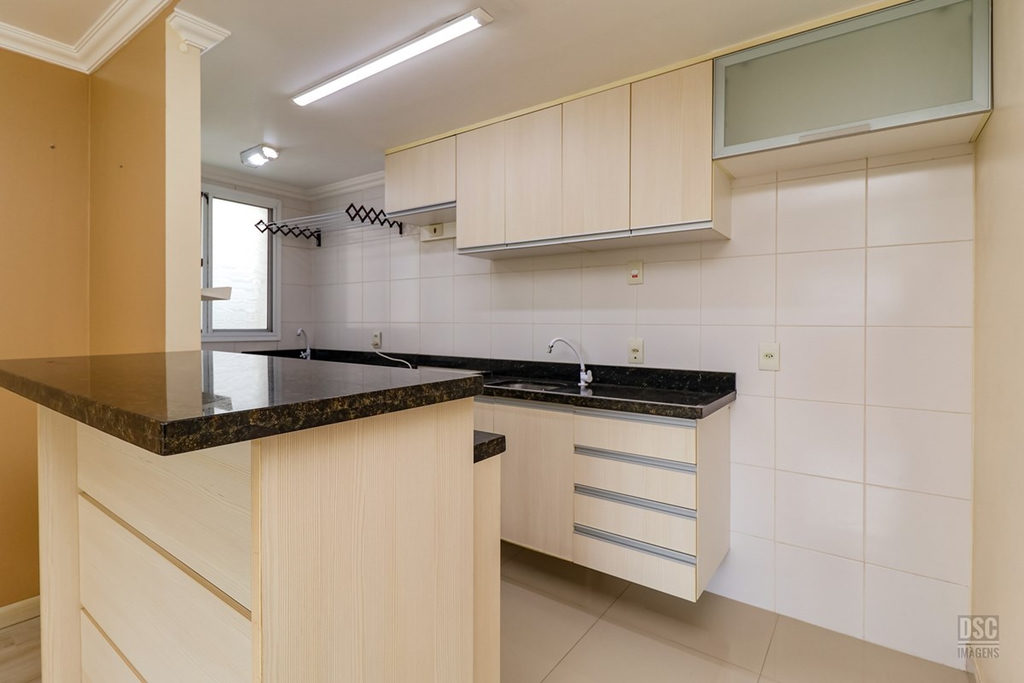 Apartamento para venda no bairro Vila Ipiranga em Porto Alegre