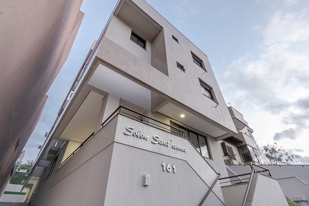 Apartamento para venda no bairro Chácara das Pedras em Porto Alegre