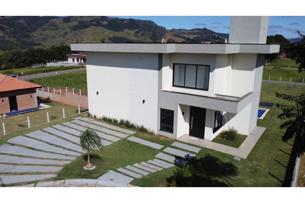 Casa de Condomínio de 3 quartos, 202m² no bairro Centro, em Joanópolis | Eu Corretor